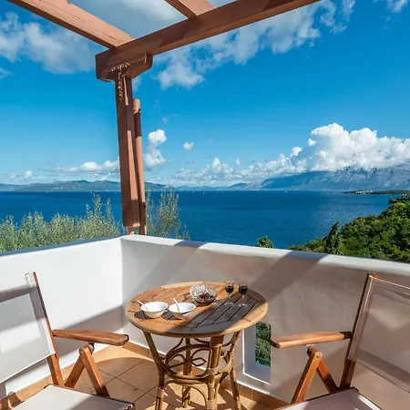 Meganisi Villas *