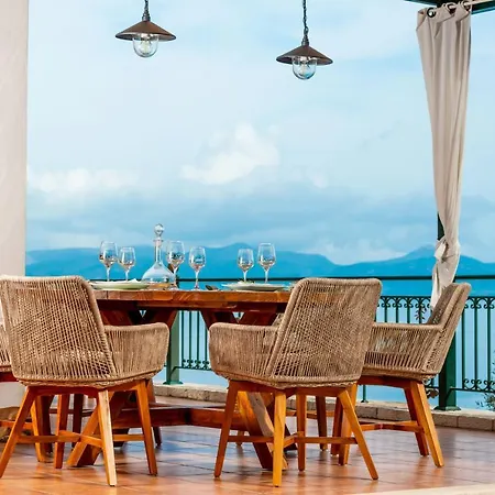 Villa Meganisi Villas *