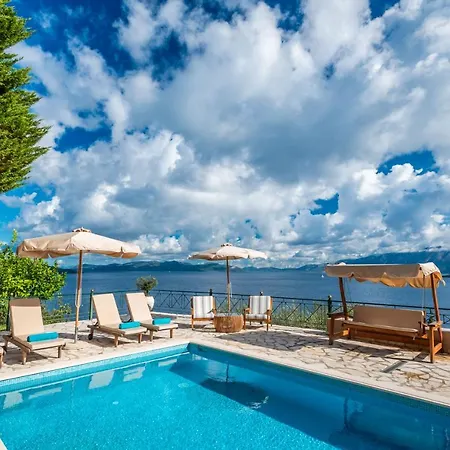 Meganisi Villas *